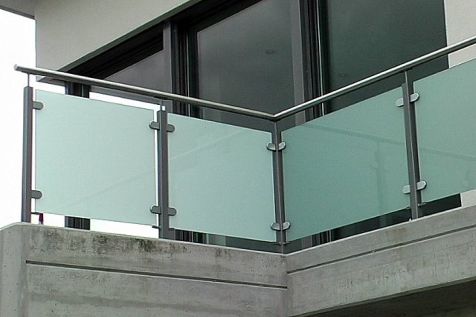 Balkongel&auml;nder mit Glasf&uuml;llung